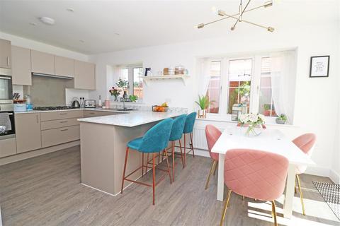 4 bedroom detached house for sale, Weale Close, Hatfield Peverel