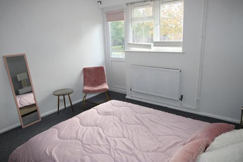2 bedroom maisonette for sale, Weekley Glebe Road, Kettering, Northamptonshire, NN16