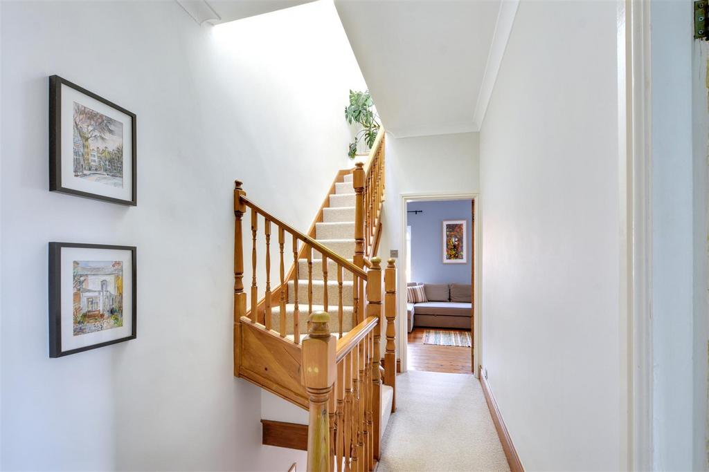 1st Floor Landing 1.jpeg