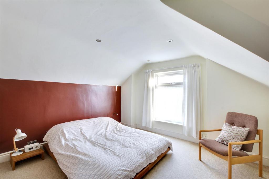 Bedroom 1 1.jpeg
