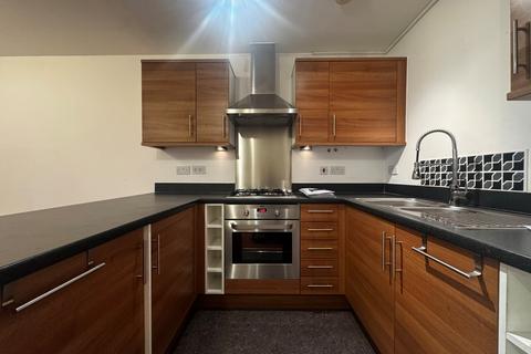 2 bedroom apartment for sale, Ingrebourne Avenue, Romford, RM3