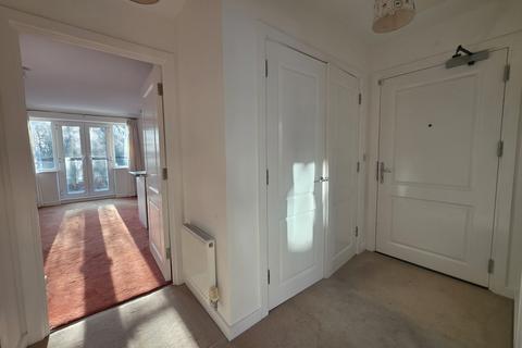 2 bedroom apartment for sale, Ingrebourne Avenue, Romford, RM3