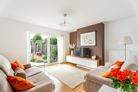 3 bedroom semi-detached house for sale, Gibbons Close, St. Albans AL4
