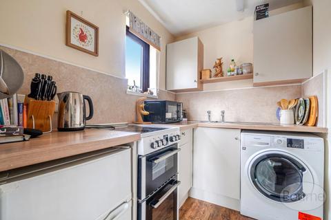 undefined, Meon Close, Petersfield, Hampshire, GU32