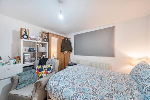 3 bedroom end of terrace house for sale, Lower Coombe Street, Croydon, CR0