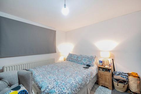 3 bedroom end of terrace house for sale, Lower Coombe Street, Croydon, CR0