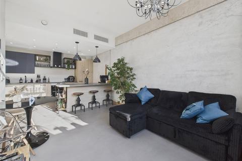 1 bedroom apartment for sale, Bentley Road, London, N1