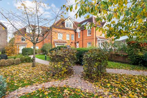 undefined, Loxwood, 20 Oatlands Chase, Weybridge, Surrey, KT13