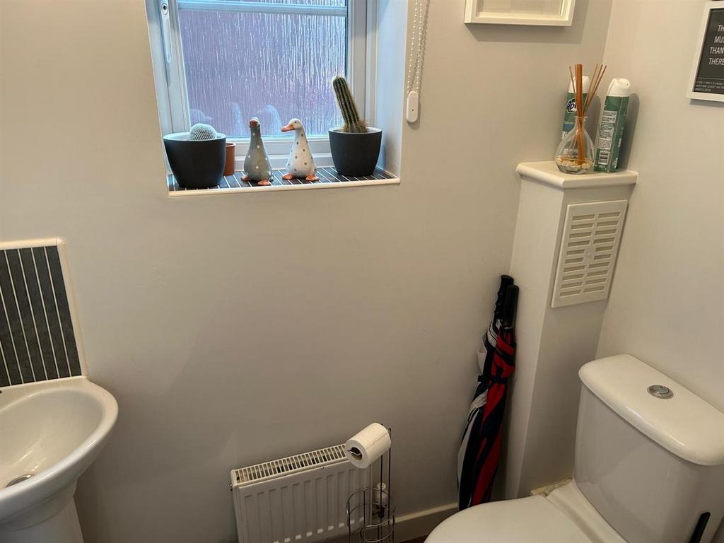 Downstairs wc