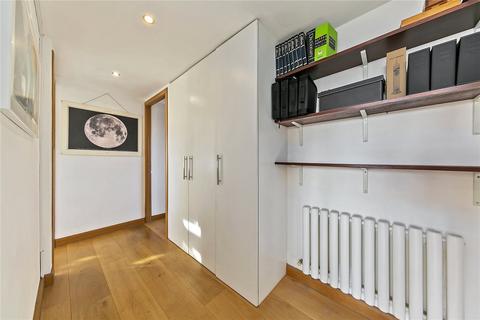 2 bedroom apartment for sale, Kent Road, Kew, Surrey, TW9