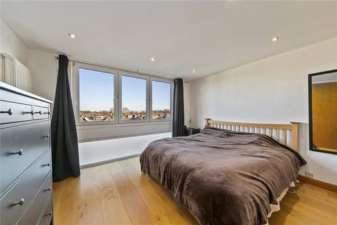 2 bedroom apartment for sale, Kent Road, Kew, Surrey, TW9