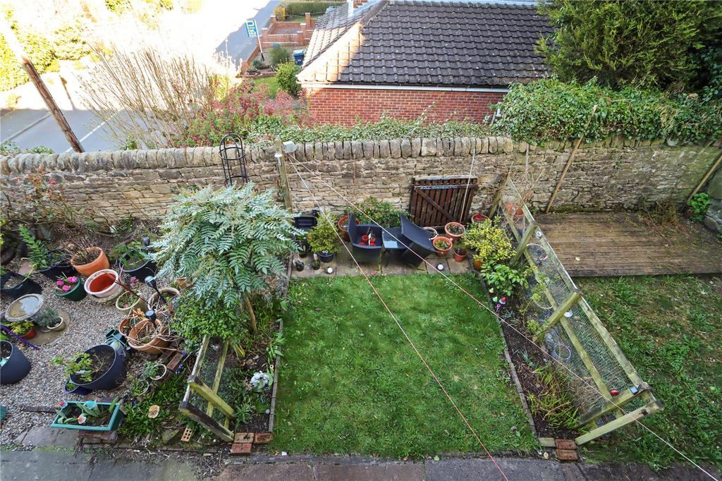 Front Garden Pic 2