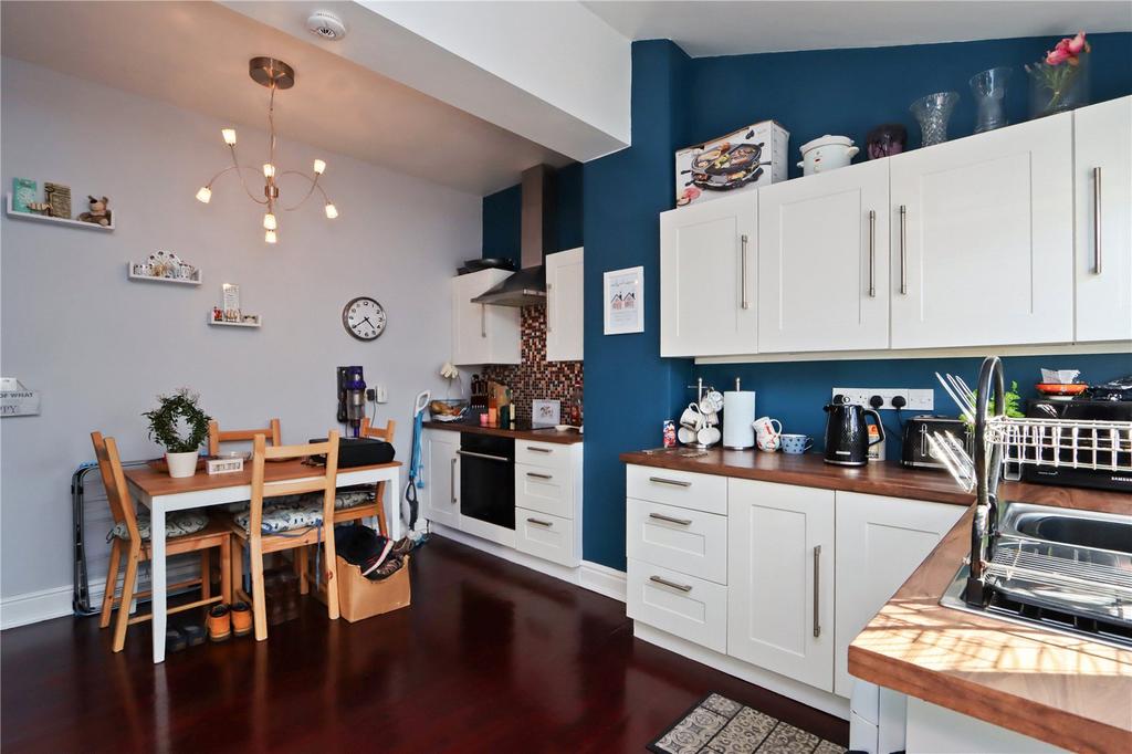 Kitchen Diner Pic 2