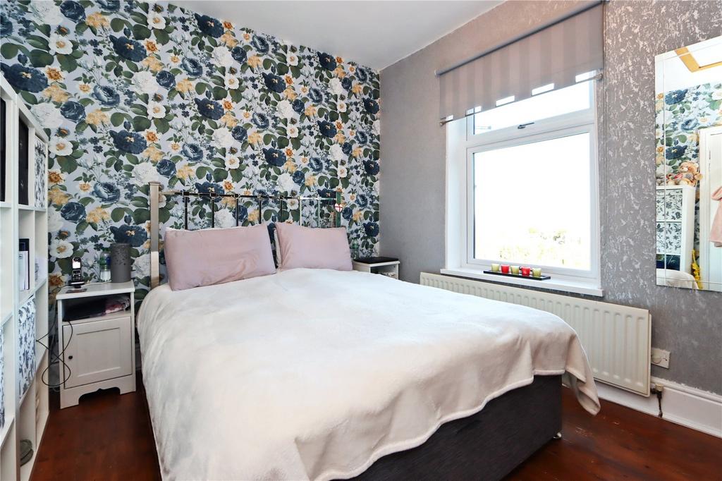 Bedroom 1 Pic 1