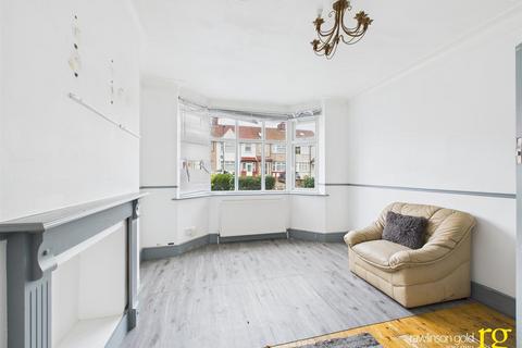 3 bedroom semi-detached house for sale, Deanscroft Avenue, London