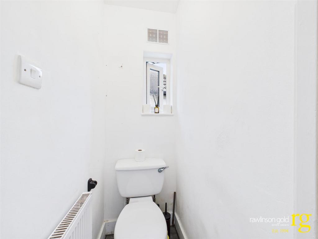 CAM02900 G0-PR0301-STILL033.jpg