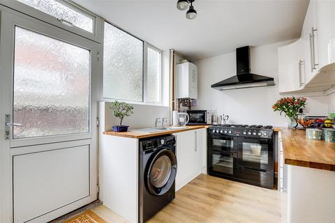 3 bedroom detached house for sale, Costock Avenue, Sherwood NG5
