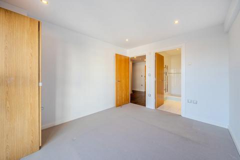 2 bedroom flat for sale, Tabard Street, Borough, London, SE1