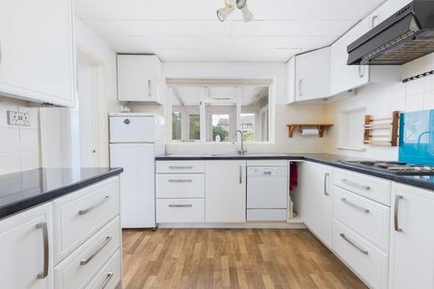 5 bedroom detached house for sale, Bolters Road, Horley RH6