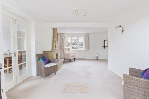 5 bedroom detached house for sale, Bolters Road, Horley RH6