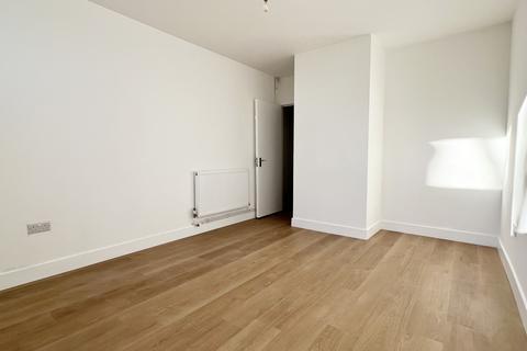 1 bedroom flat to rent, Woodleigh Court, Wood Green, N22