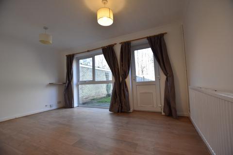 2 bedroom semi-detached house to rent, Juniper Cresent, Longthorpe, Peterborough, PE3