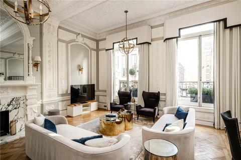 2 bedroom apartment to rent, Strand, Covent Garden, London, WC2R