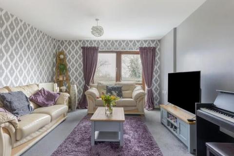 2 bedroom flat for sale, Egret Court, Teal Close, Enfield