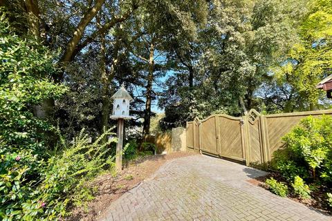 4 bedroom detached house for sale, Avalon, Poole