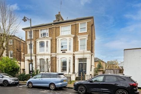 3 bedroom flat to rent, St. John's Grove, London