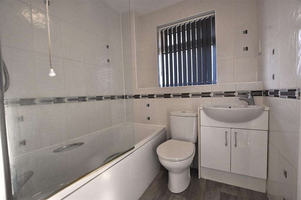 Bathroom.JPG