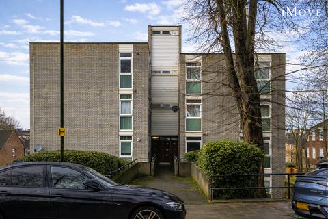 1 bedroom flat for sale, Alexandra Walk, London SE19