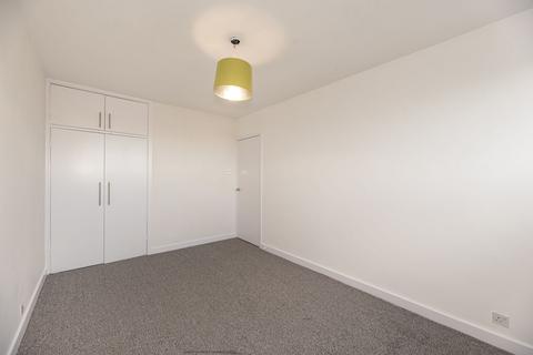 undefined, Arnal Crescent, London, SW18