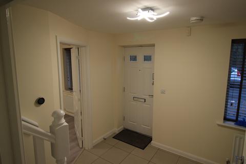 undefined, Tabby Drive, Three Mile Cross RG7