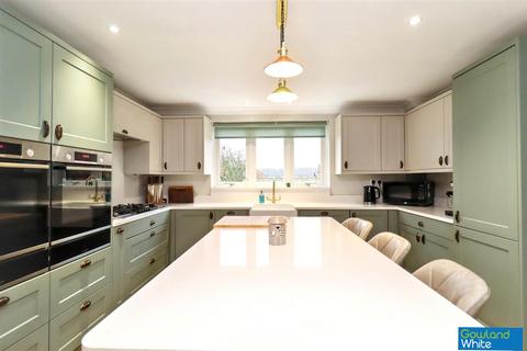 5 bedroom detached house for sale, High Farm Close, Carlton, TS21 1AN