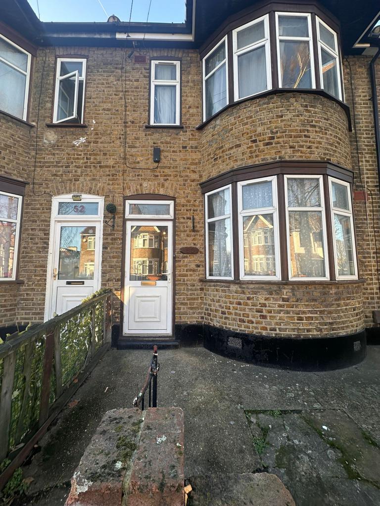 4‑Bedroom House off Barking Road — Park Avenu