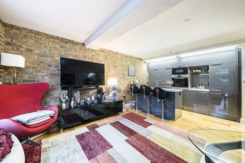 2 bedroom flat for sale, Shad Thames, London SE1
