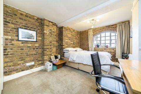 2 bedroom flat for sale, Shad Thames, London SE1