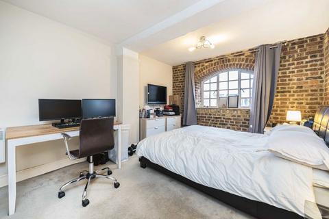 2 bedroom flat for sale, Shad Thames, London SE1