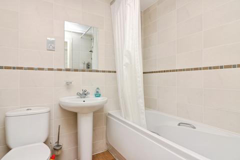 2 bedroom flat to rent, Merrifield Court, Welwyn Garden City, AL7