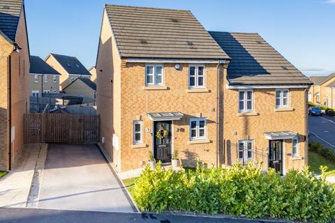 Hollybeck Street, Drighlington, BD11 1FB