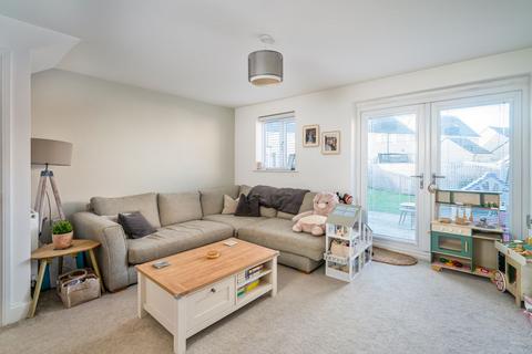3 bedroom semi-detached house for sale, Hollybeck Street, Drighlington