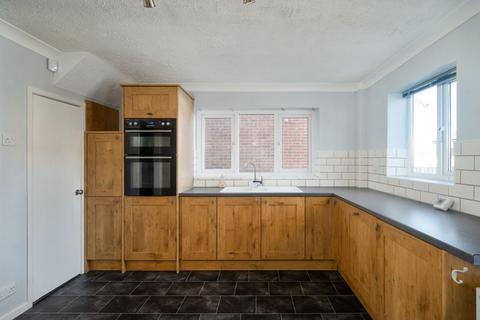 2 bedroom detached house for sale, Moorside Vale, Drighlington BD11 1DW