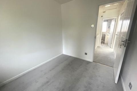 3 bedroom terraced house for sale, Chiltern Court, Widmore Road, Uxbridge