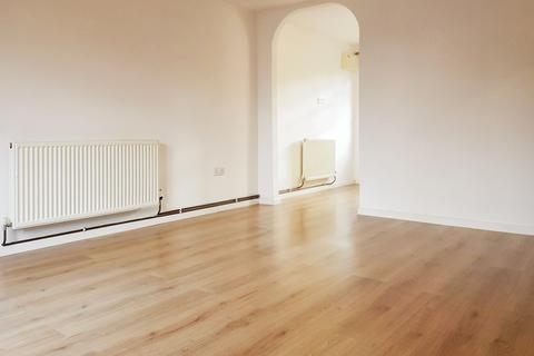 2 bedroom semi-detached house to rent, Holmfirth Close, Hereford, HR2