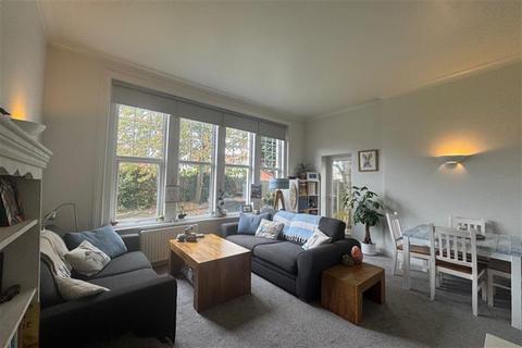 2 bedroom flat to rent, Arnewood House, BH6