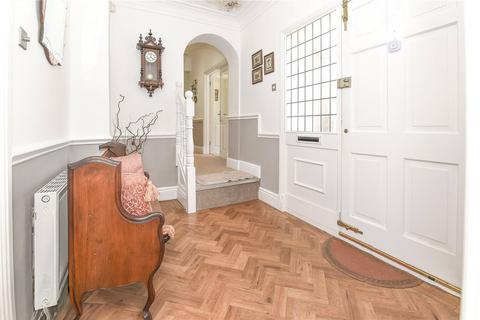 3 bedroom bungalow for sale, Cambridge Avenue, Rochdale OL11