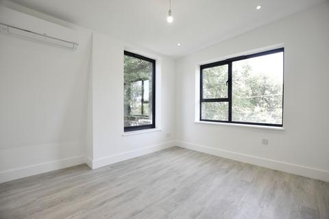 3 bedroom semi-detached house to rent, 53 Hampton Road, Forest Gate, E7