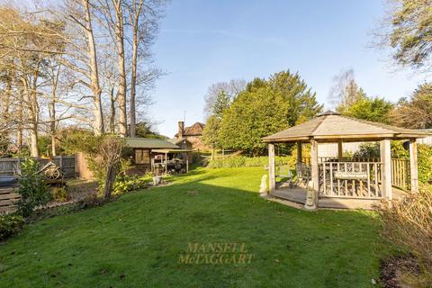 4 bedroom detached bungalow for sale, Stream Park, East Grinstead RH19