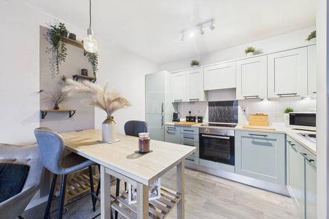undefined, Dutton Court, Warrington, WA1